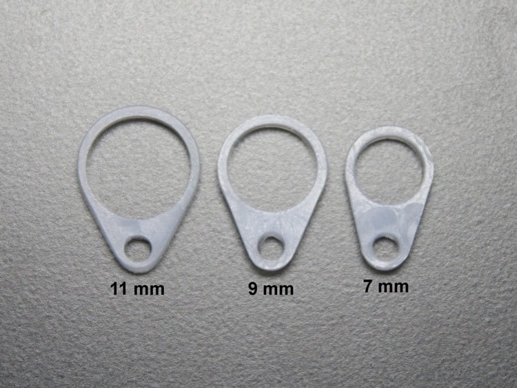 Zawieszka UCHO DO UCHA do procesorów mowy i aparatów słuchowych