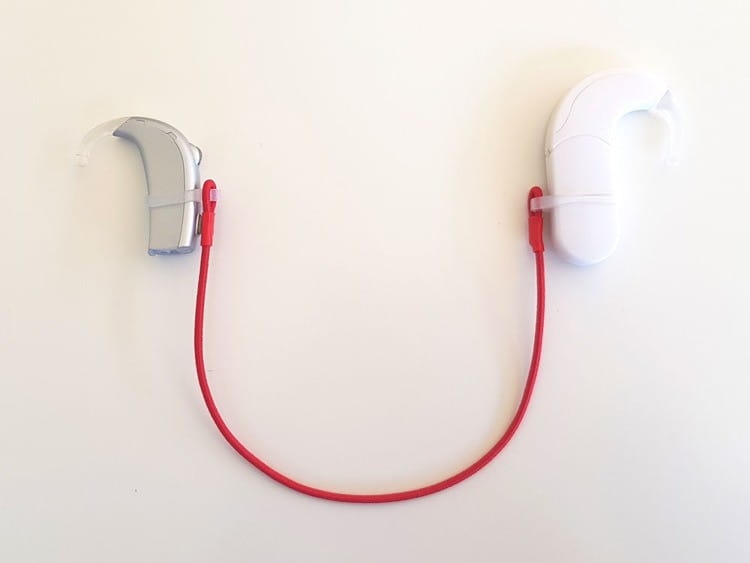 Zawieszka UCHO DO UCHA do procesorów mowy i aparatów słuchowych