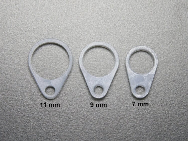 Zawieszka pojedyncza - klips do aparatu słuchowego lub procesora mowy - `niewidzialna` - czarna