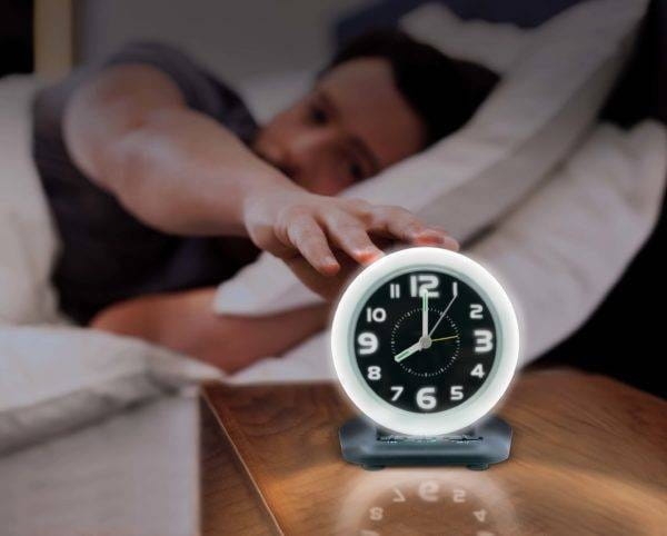 Budzik z padem wibracyjnym dla słabosłyszących Geemarc WAKE’N’SHAKE VINTAGE