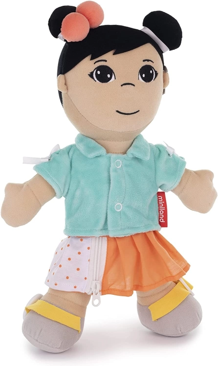 Lalka sensoryczna z implantem ślimakowym i procesorem mowy Miniland